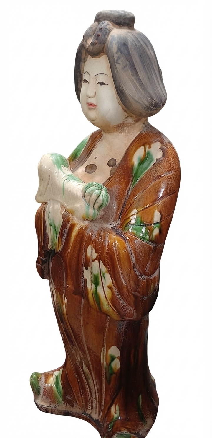 아이를 안은 여인상 (Lady Holding a Child)